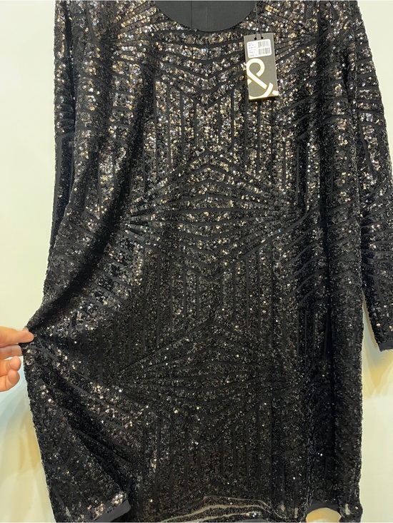 Love & Legend Dresses & Skirts - NEW Love & Legend Black Sequin Long Sleeve Dress